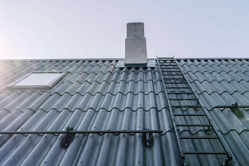 Eternit-Villa-grafiit-Eramaja-Viljandimaal-1