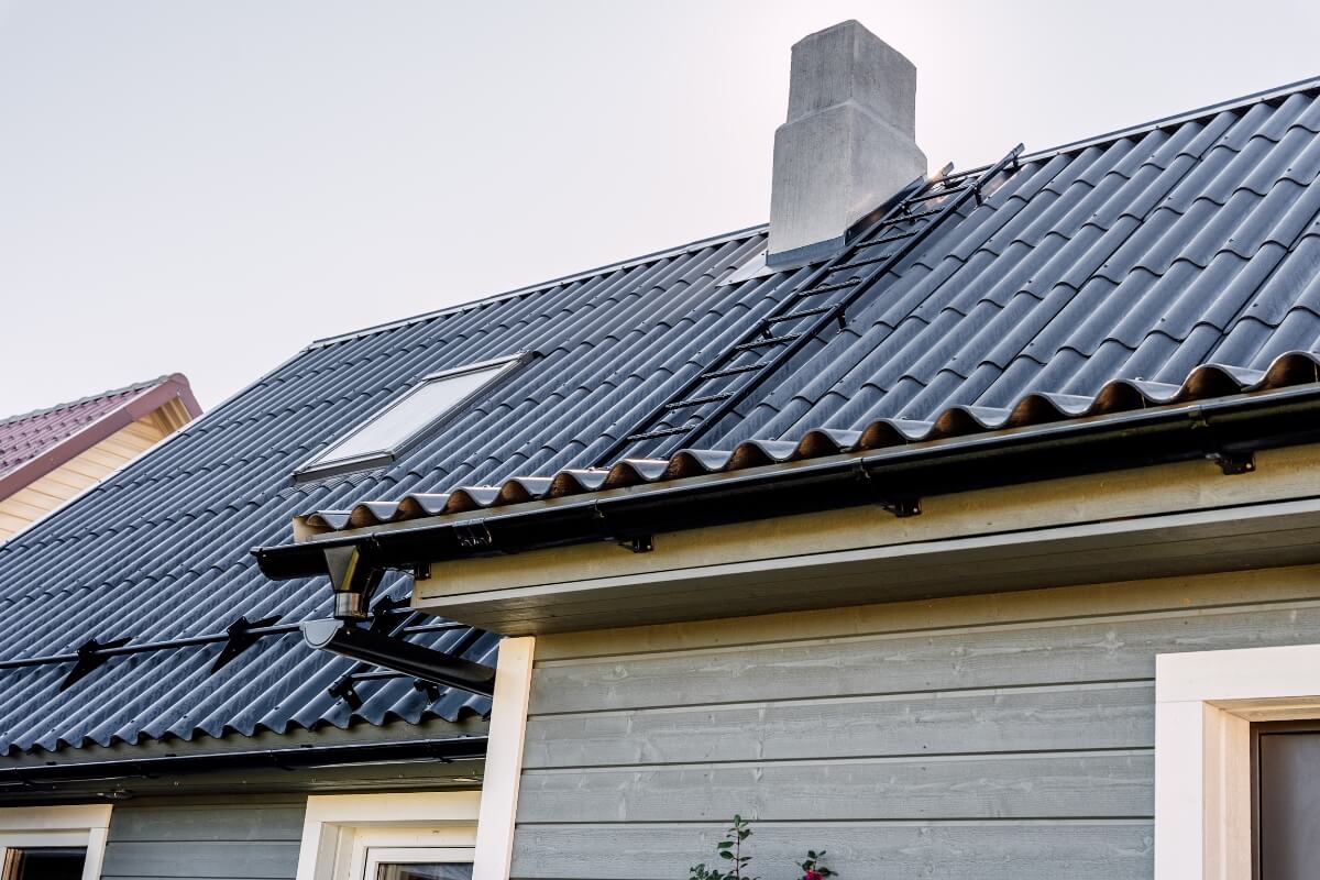 Eternit-Villa-grafiit-Eramaja-Viljandimaal-2