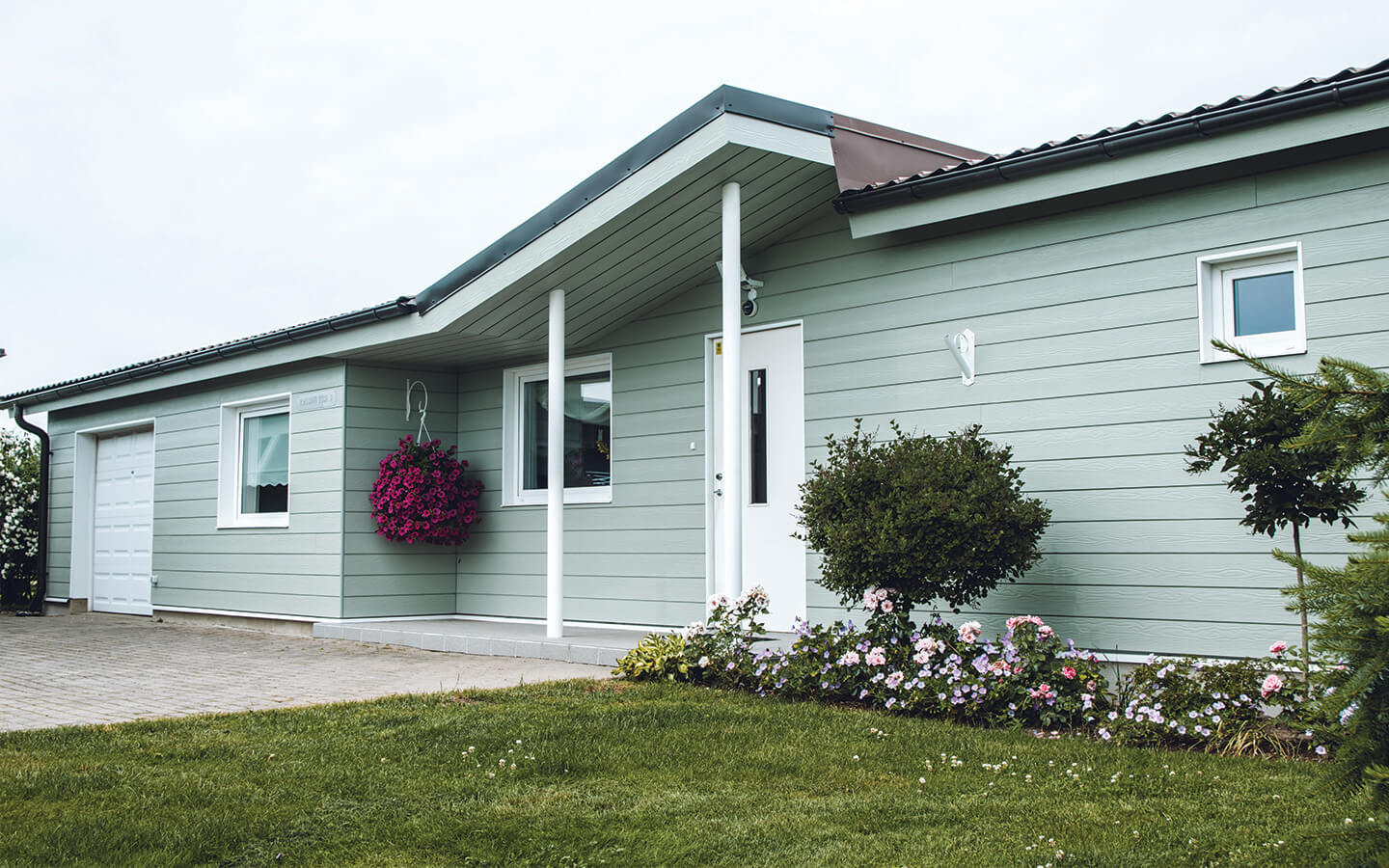 Bestor-Cedral-Click-C06-kiudtsement-voodrilaud-Tartu-referentsfoto