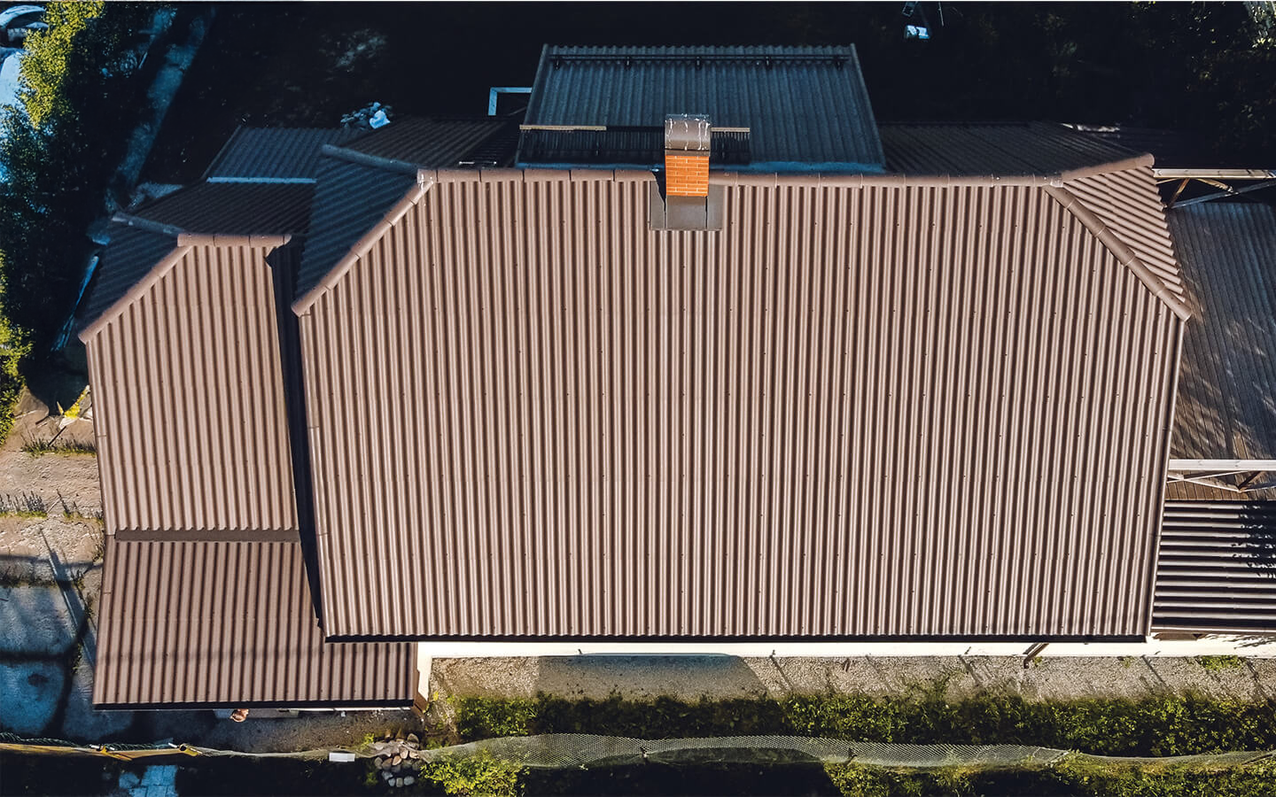 Bestor-Eternit-Klasika-pruun-kiudtsement-laineplaat-Tapa-7