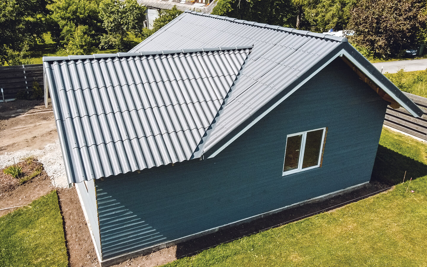 Bestor-eternit-villa-kiudtsement-laineplaat-grafiit-rannamoisa-referentsfoto-1